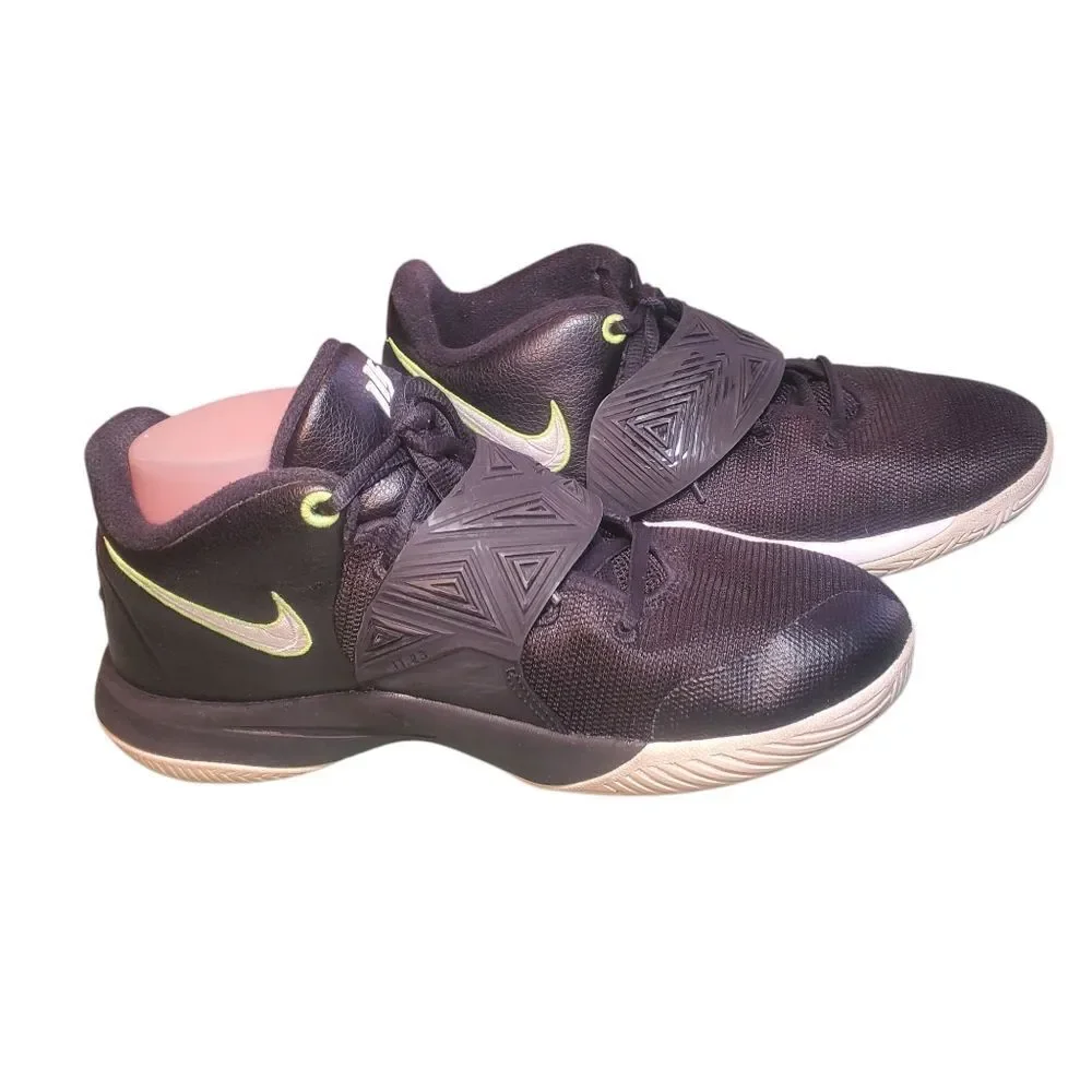 Nike Kids Kyrie Flytrap III Sneakers Size 6Y